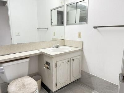 21 Waltham A - Photo 16