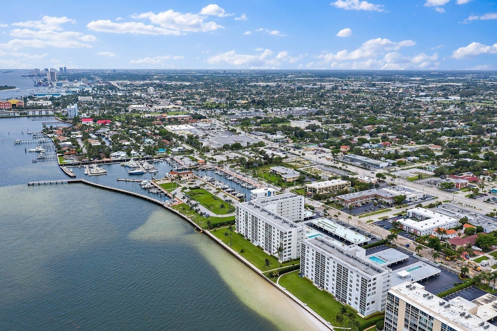 301 Lake Shore Drive - Photo 50