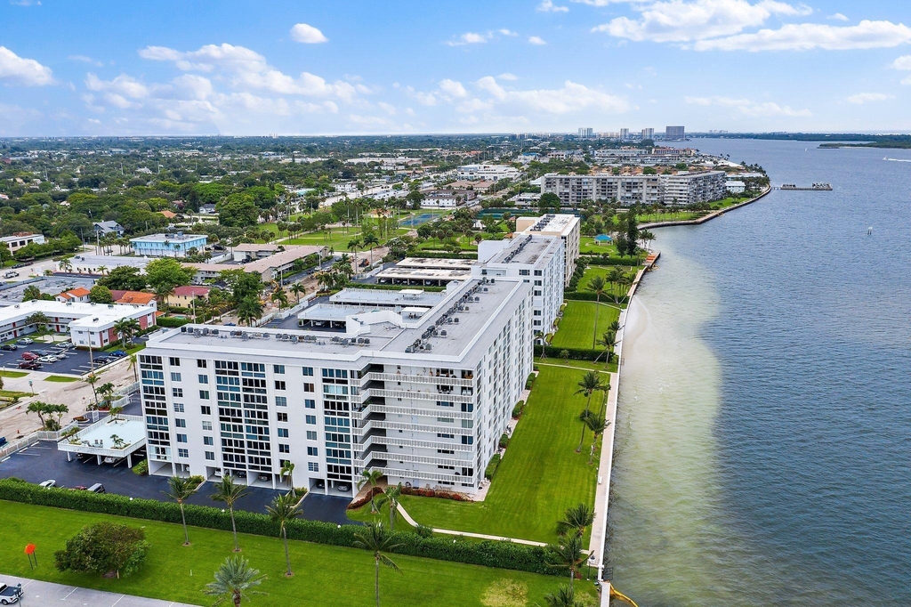301 Lake Shore Drive - Photo 55