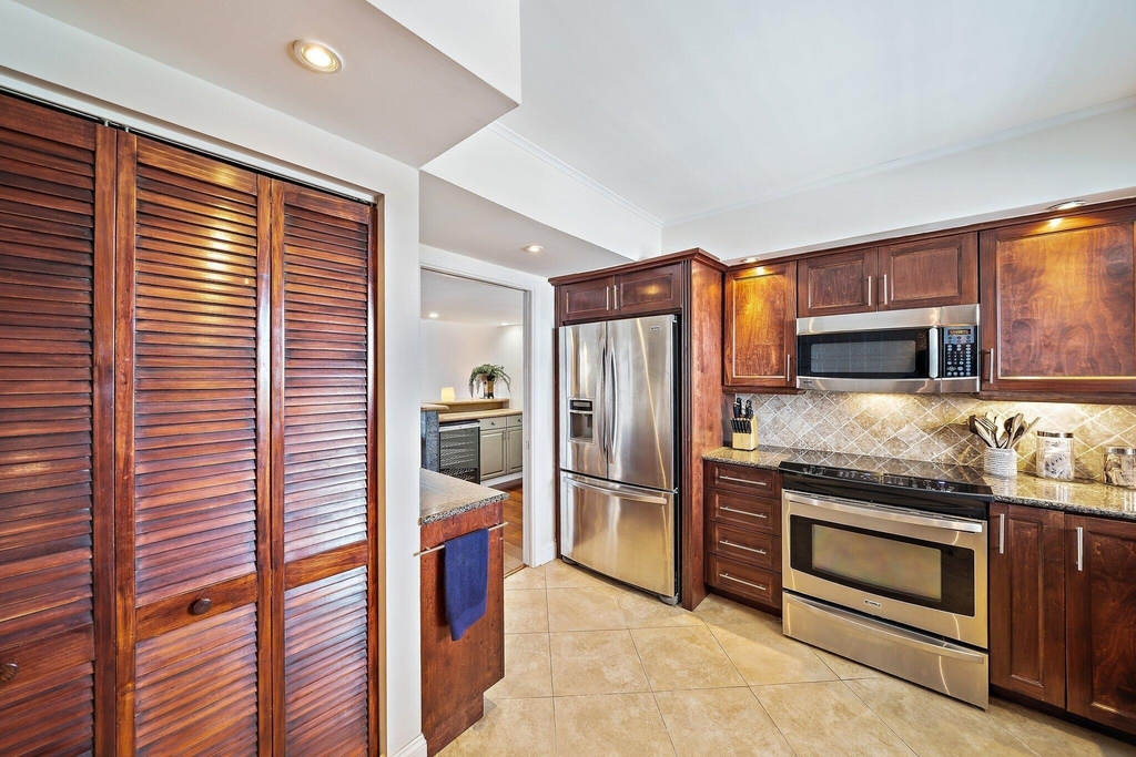 301 Lake Shore Drive - Photo 21