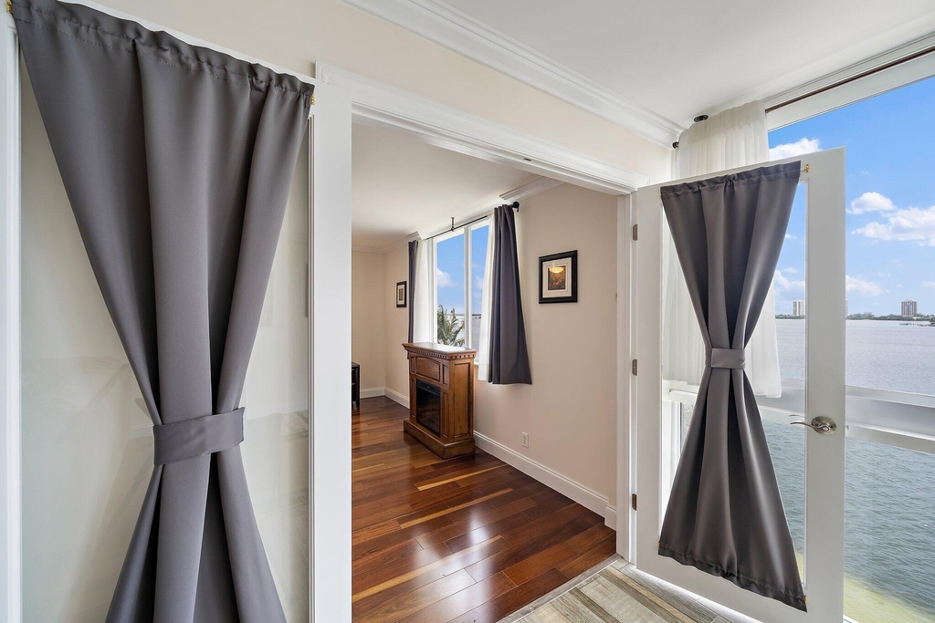 301 Lake Shore Drive - Photo 24