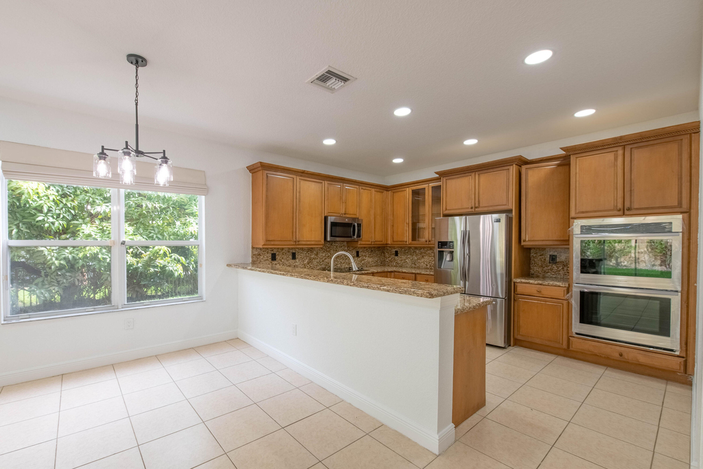 4668 Sw 183rd Avenue - Photo 1