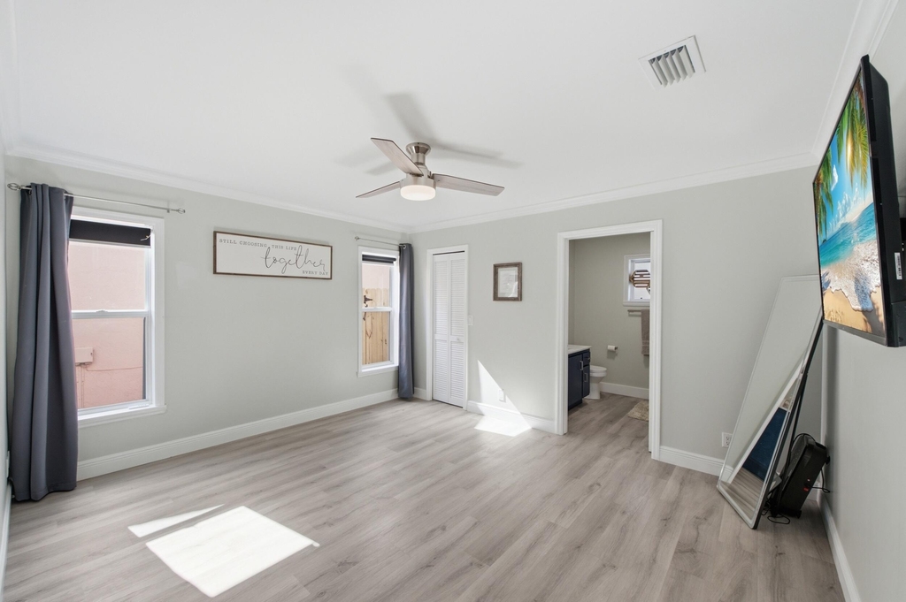 5635 Lake George Place - Photo 15