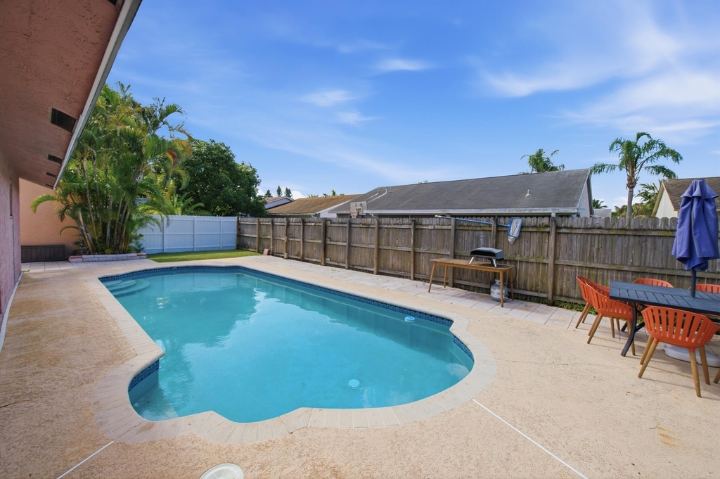 5635 Lake George Place - Photo 28