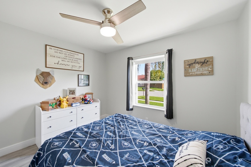 5635 Lake George Place - Photo 22
