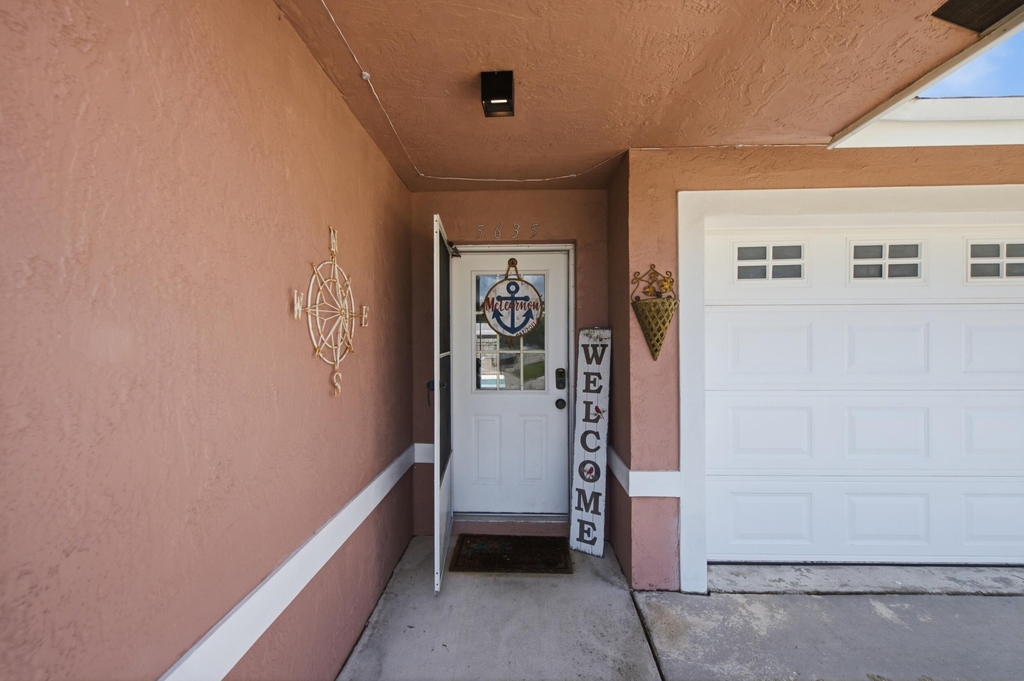 5635 Lake George Place - Photo 5