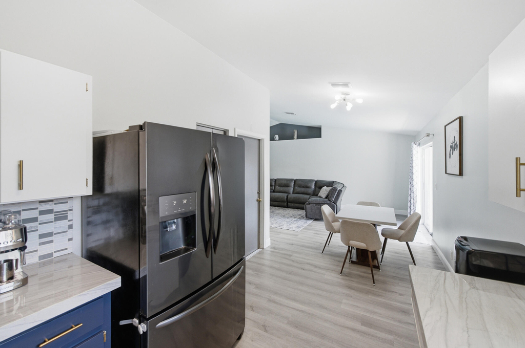 5635 Lake George Place - Photo 14