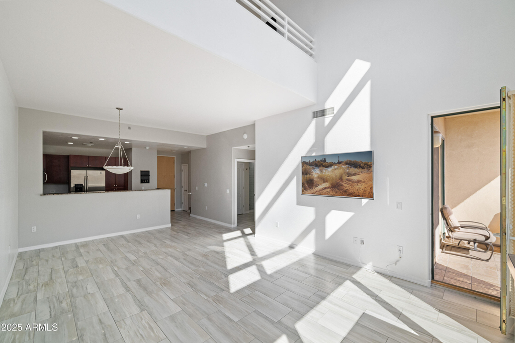 17 W Vernon Avenue - Photo 3