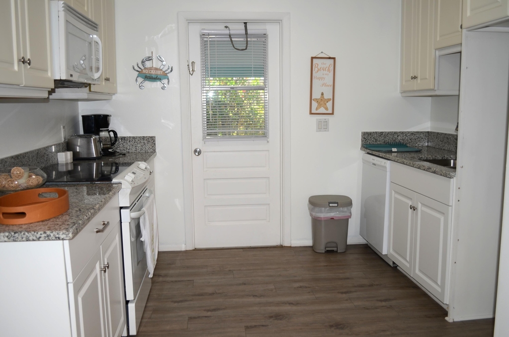 1115 Hernando Street - Photo 6