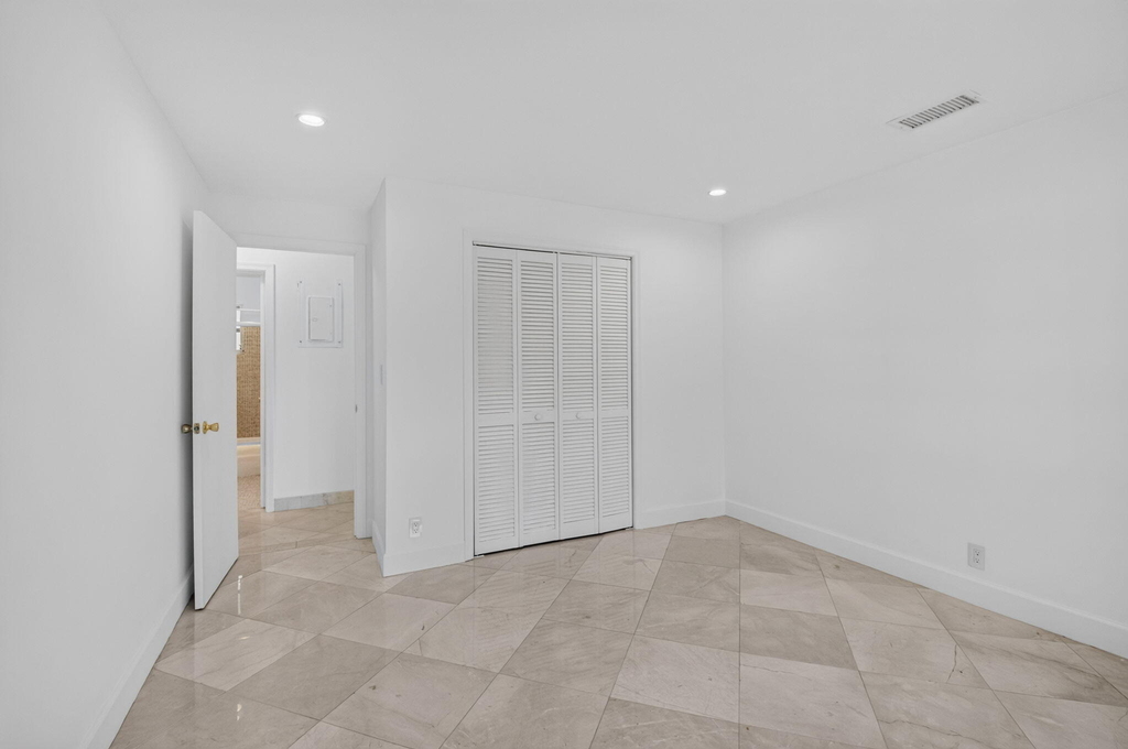 300 Nw 42nd Street - Photo 18