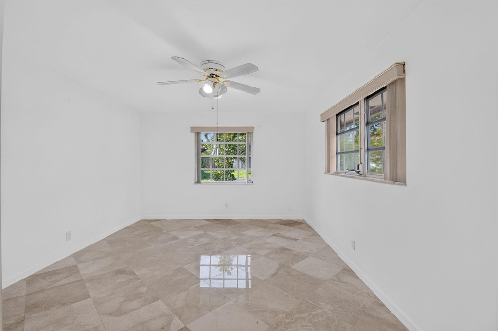 300 Nw 42nd Street - Photo 17