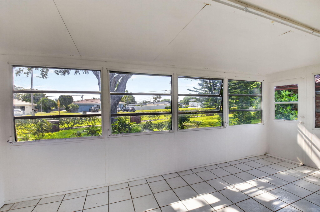 300 Nw 42nd Street - Photo 19