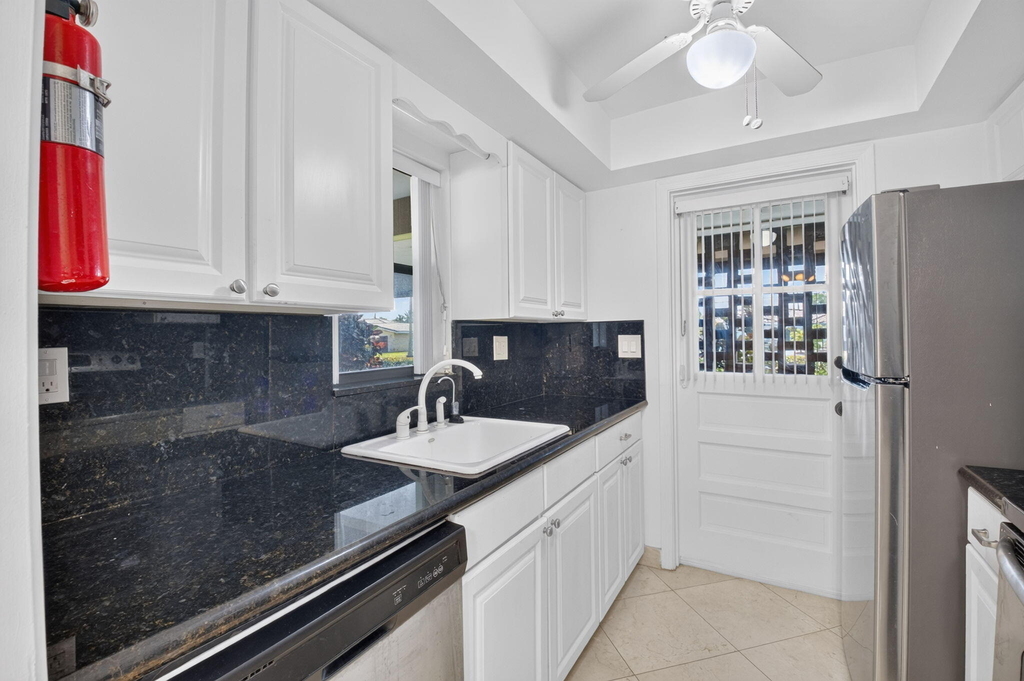 300 Nw 42nd Street - Photo 32