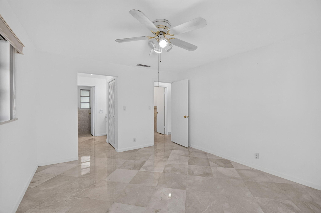 300 Nw 42nd Street - Photo 7