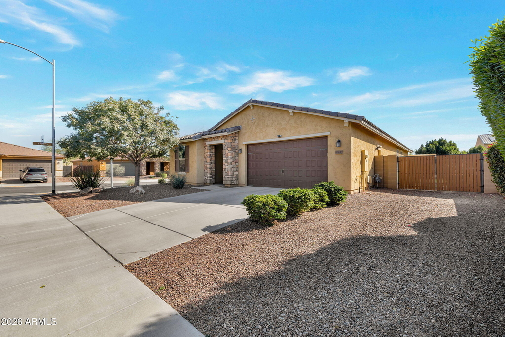 9937 W Andrea Drive - Photo 1