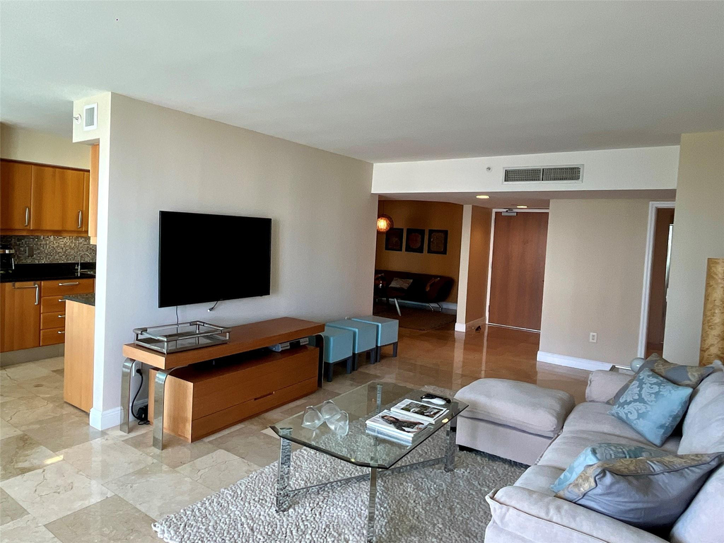 16500 Collins Avenue - Photo 7