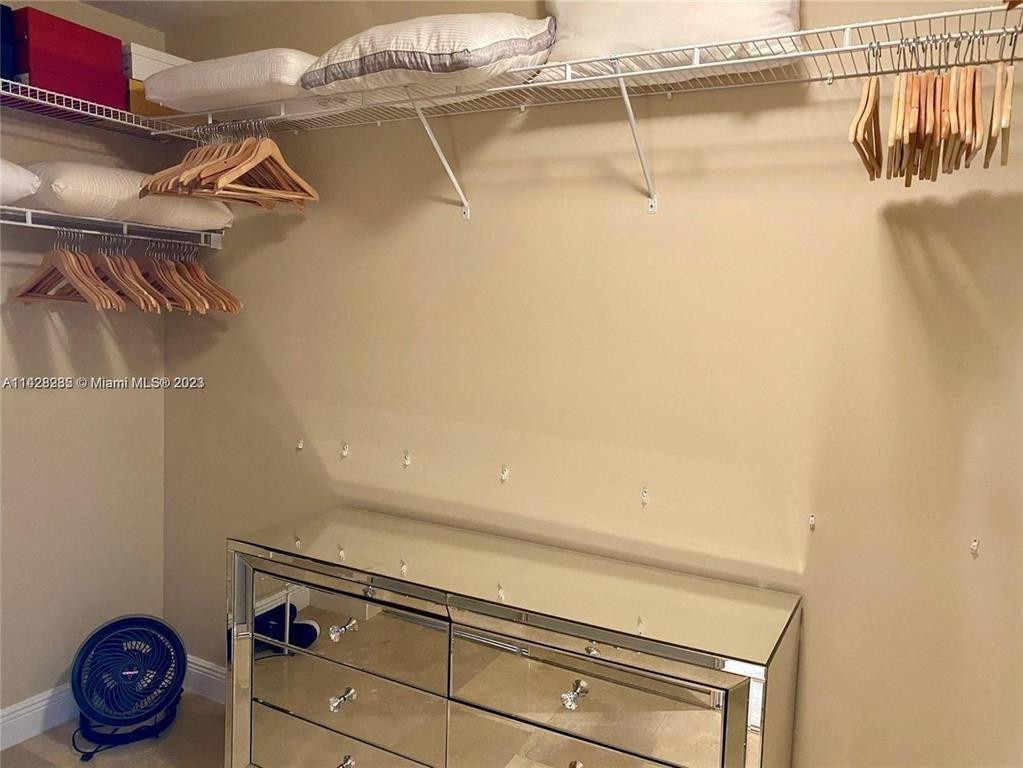 16500 Collins Avenue - Photo 19