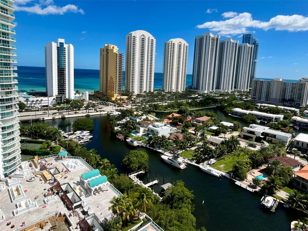16500 Collins Avenue - Photo 31