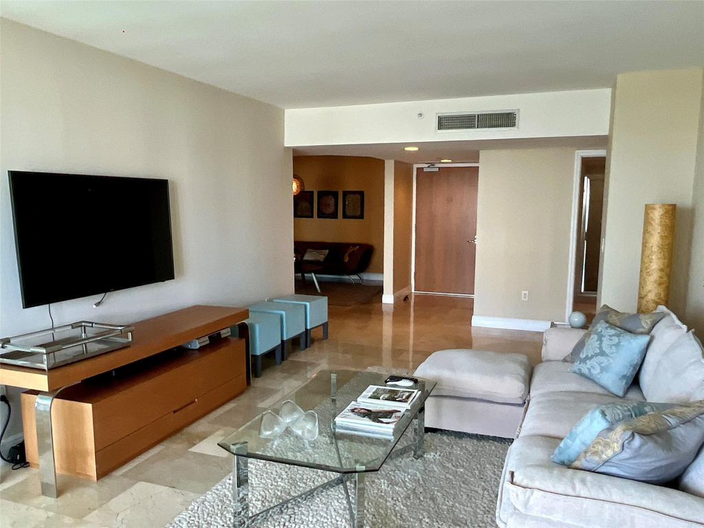 16500 Collins Avenue - Photo 4