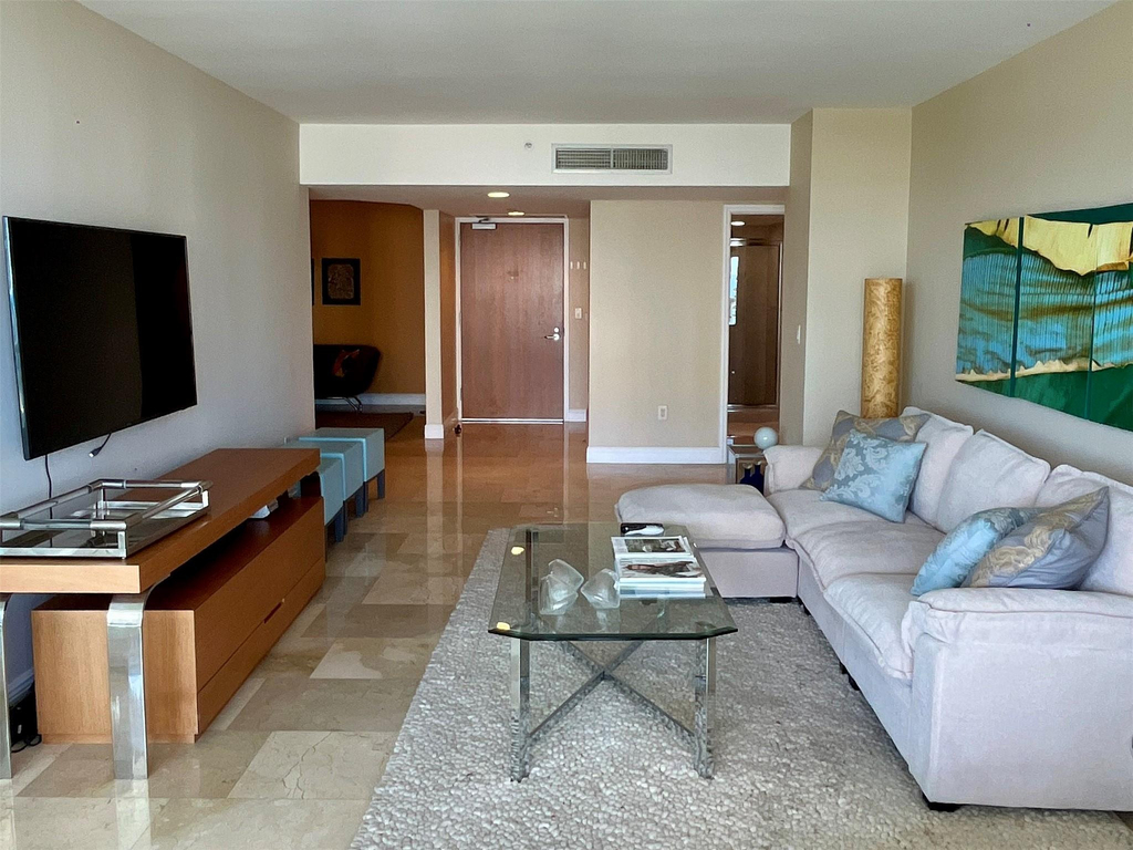 16500 Collins Avenue - Photo 3