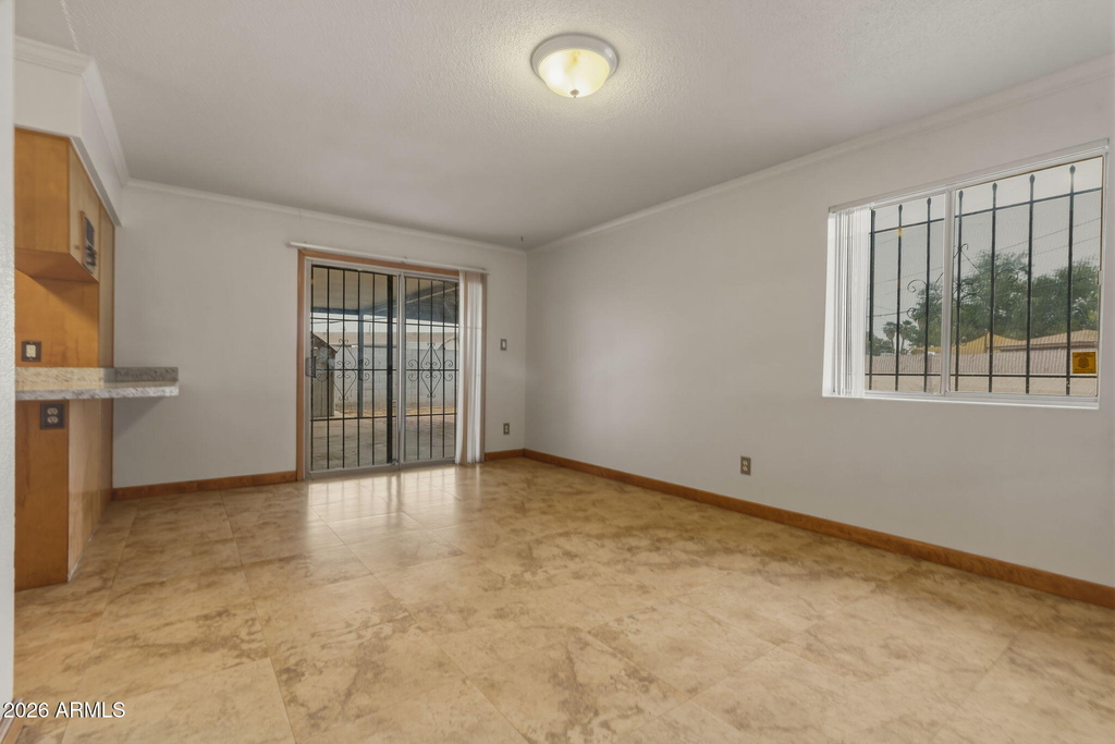 3636 W Keim Drive - Photo 6