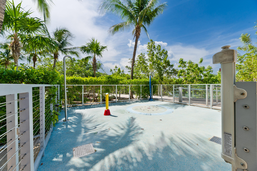 16385 Biscayne Boulevard - Photo 26