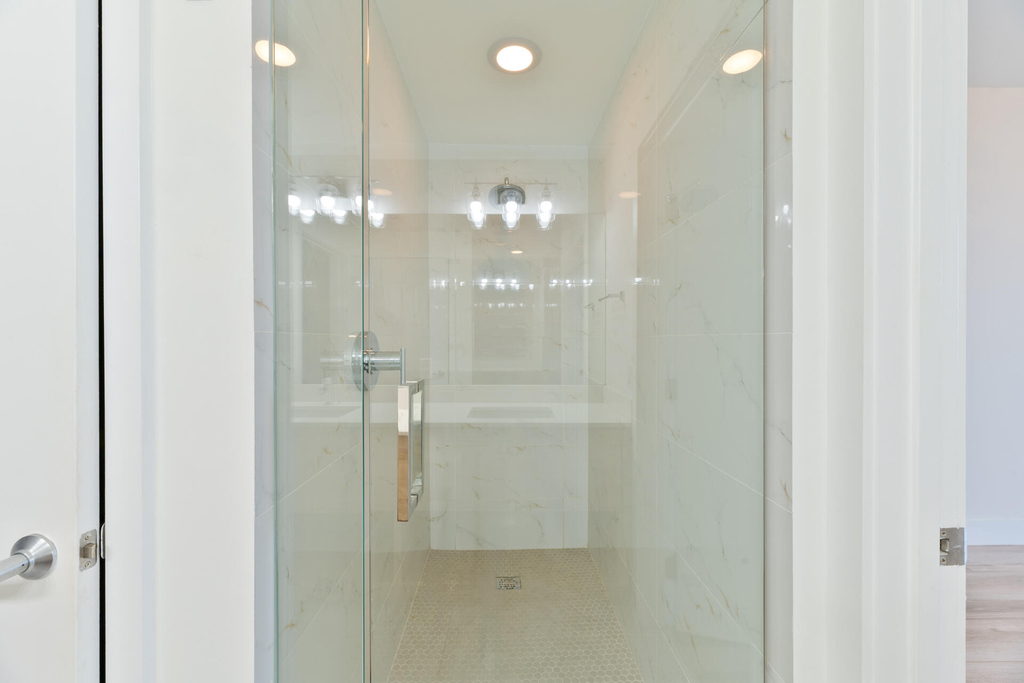 16385 Biscayne Boulevard - Photo 21