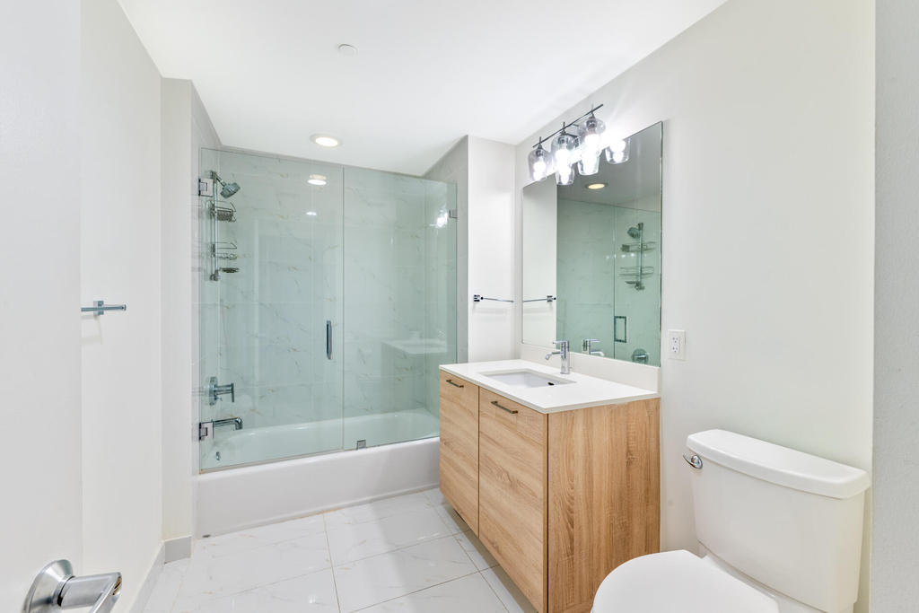 16385 Biscayne Boulevard - Photo 6