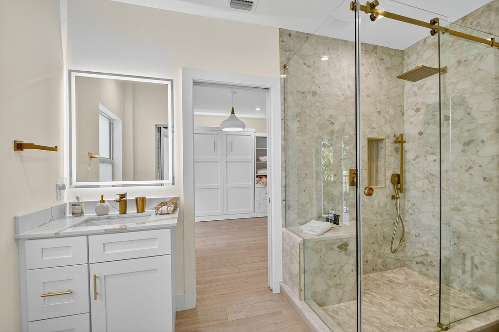 2900 Greenbriar Boulevard - Photo 35