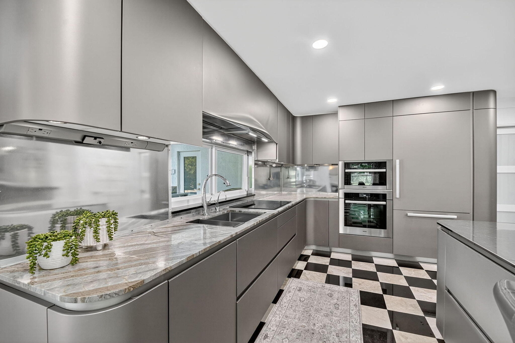 2900 Greenbriar Boulevard - Photo 7