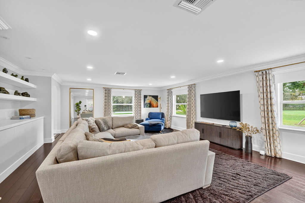 2900 Greenbriar Boulevard - Photo 10