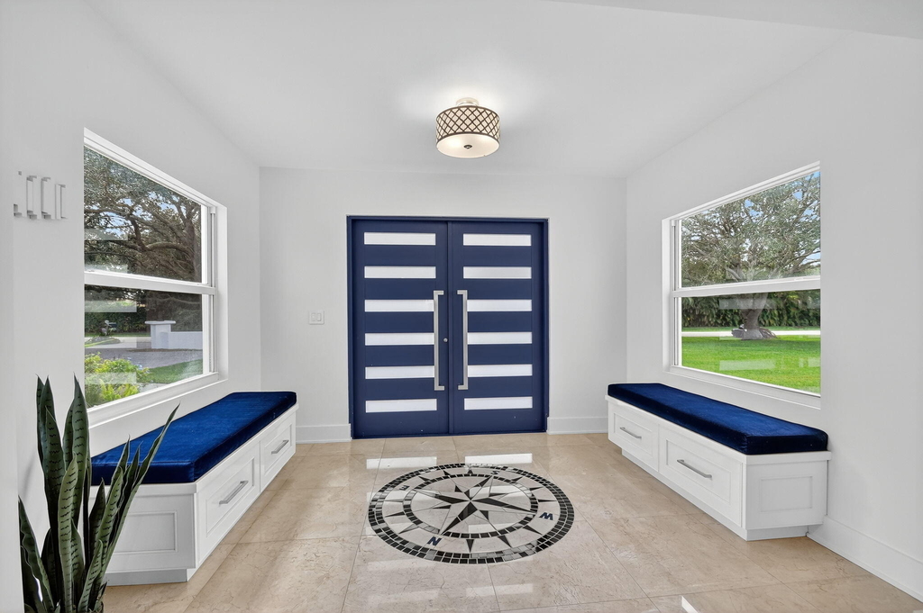 2900 Greenbriar Boulevard - Photo 3
