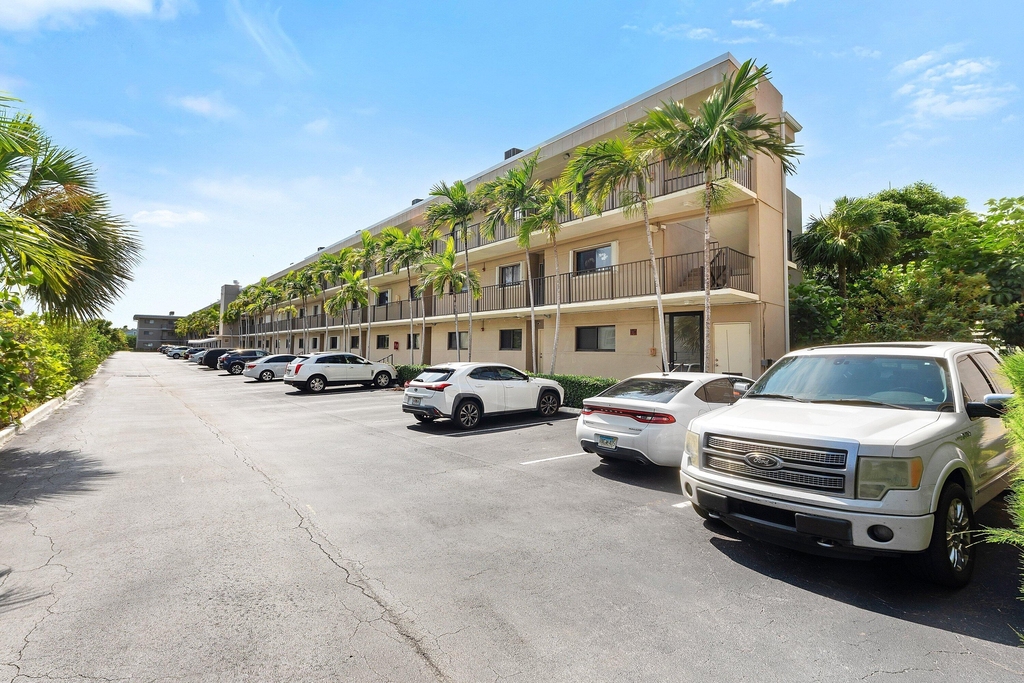 3605 S Ocean Boulevard - Photo 1