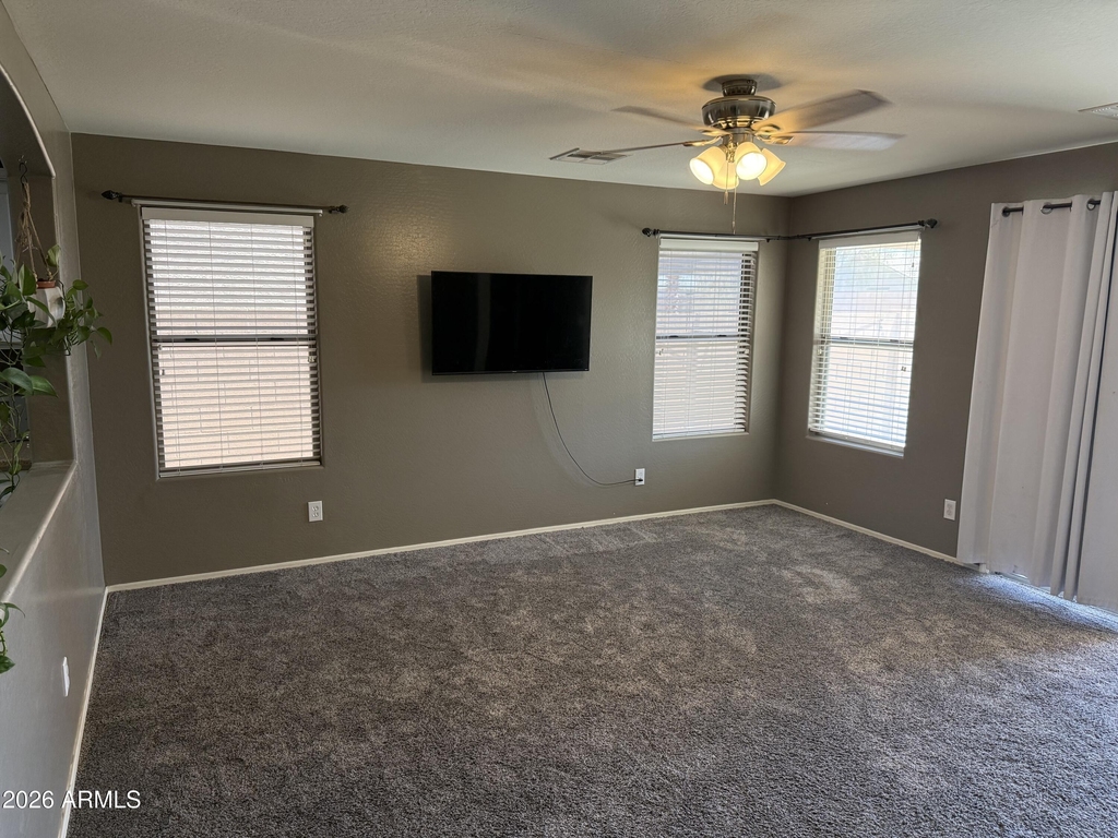 5943 S 248th Drive - Photo 10