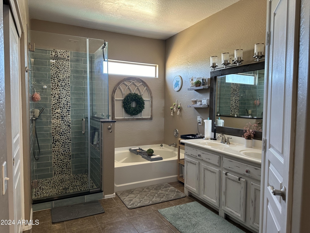 15511 N 170th Lane - Photo 18