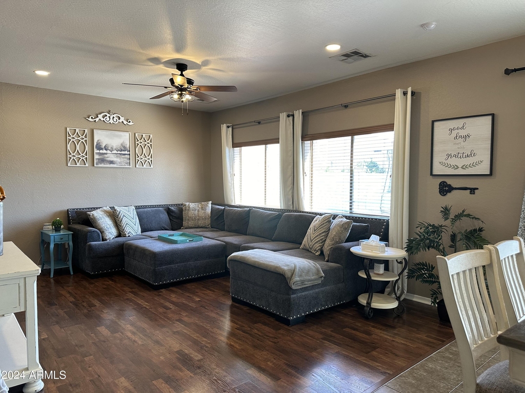 15511 N 170th Lane - Photo 7