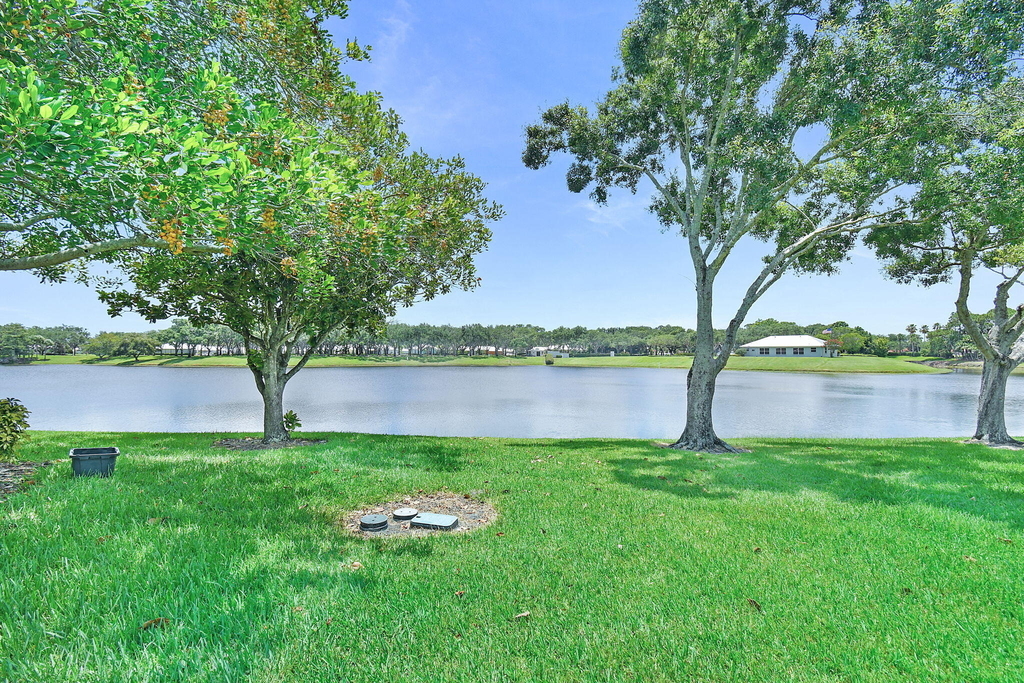 2442 Sw Danbury Lane - Photo 3