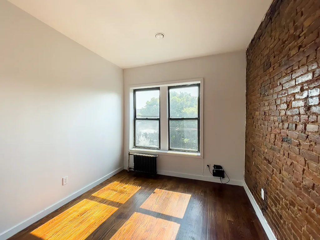 607 Nostrand Avenue - Photo 5