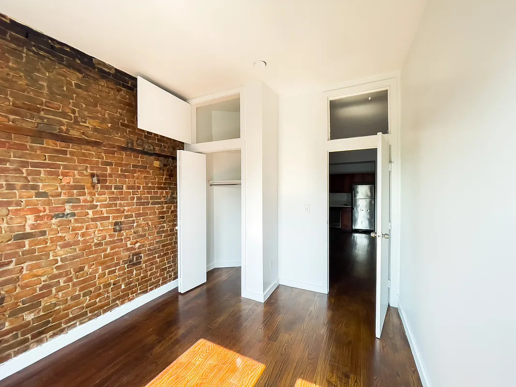 607 Nostrand Avenue - Photo 6
