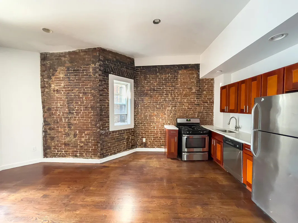 607 Nostrand Avenue - Photo 2