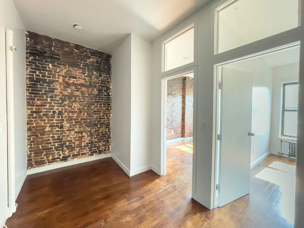 607 Nostrand Avenue - Photo 4
