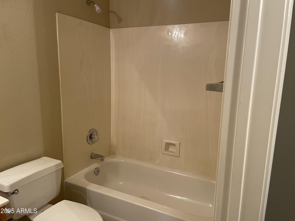 8949 W Kathleen Road - Photo 18