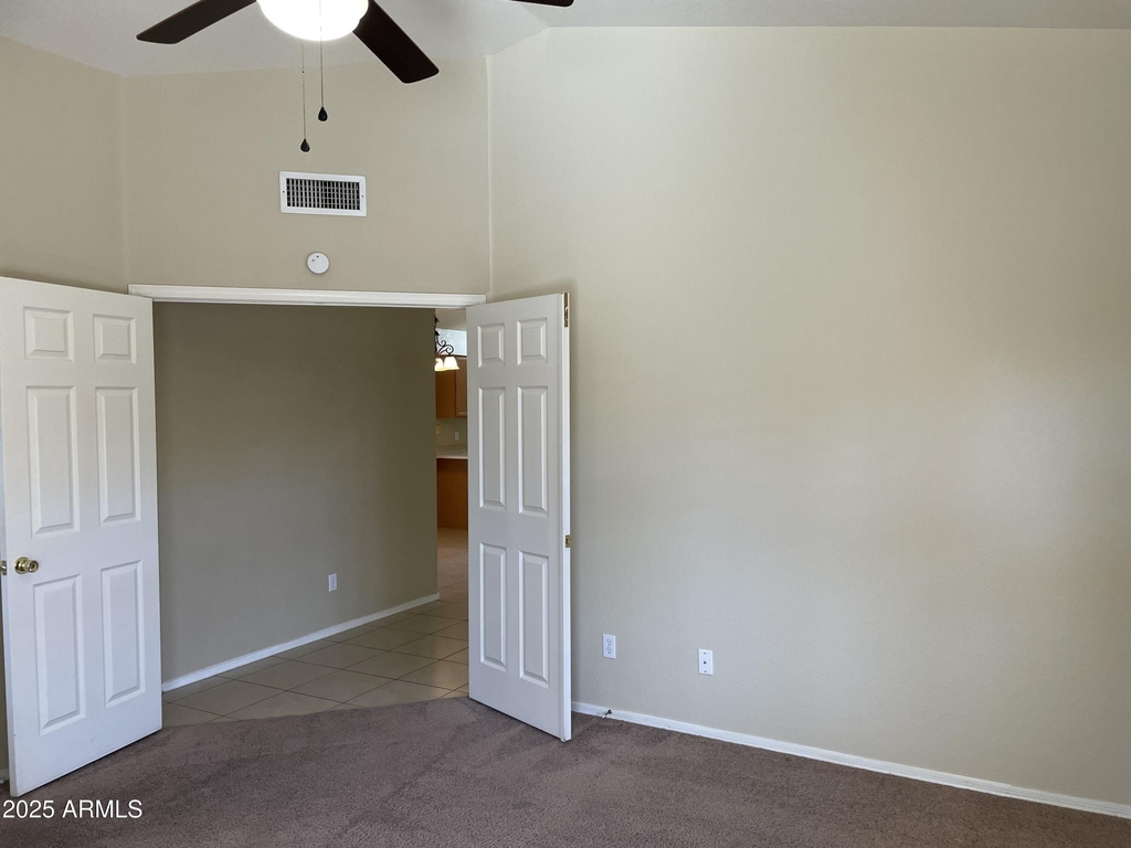 8949 W Kathleen Road - Photo 8