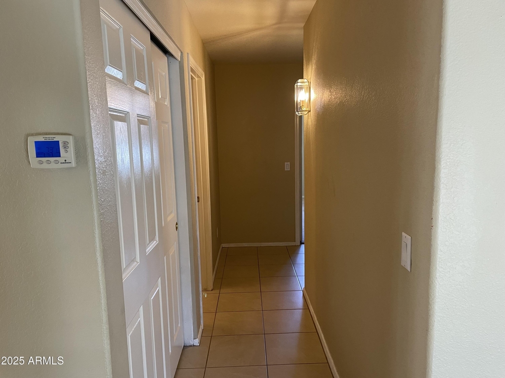 8949 W Kathleen Road - Photo 14