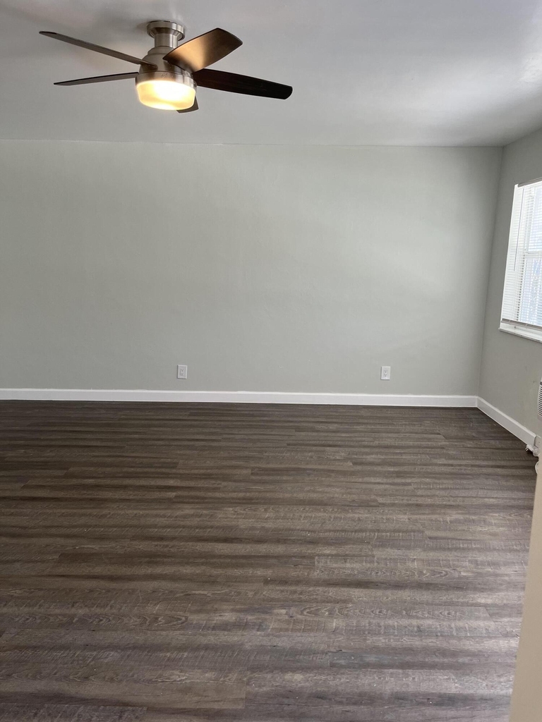 1419 Se 2nd Street - Photo 16