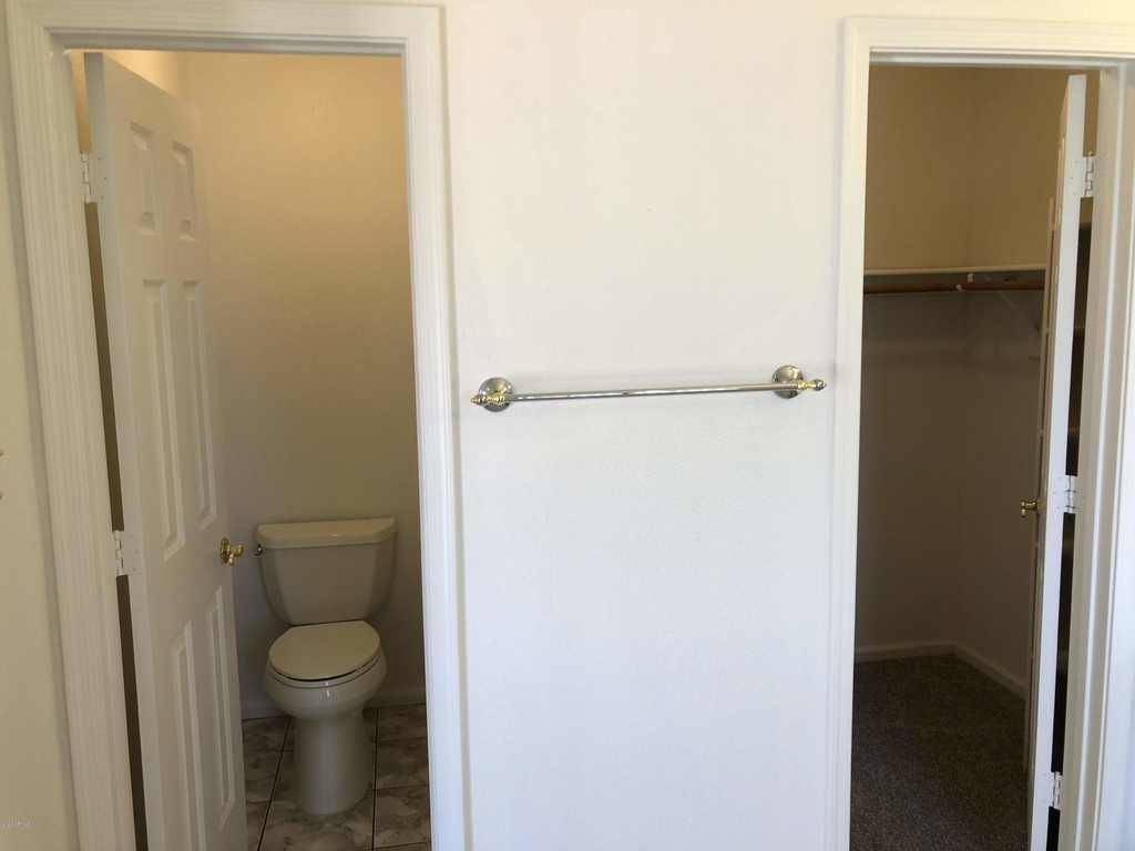 16226 S 37th Way - Photo 29