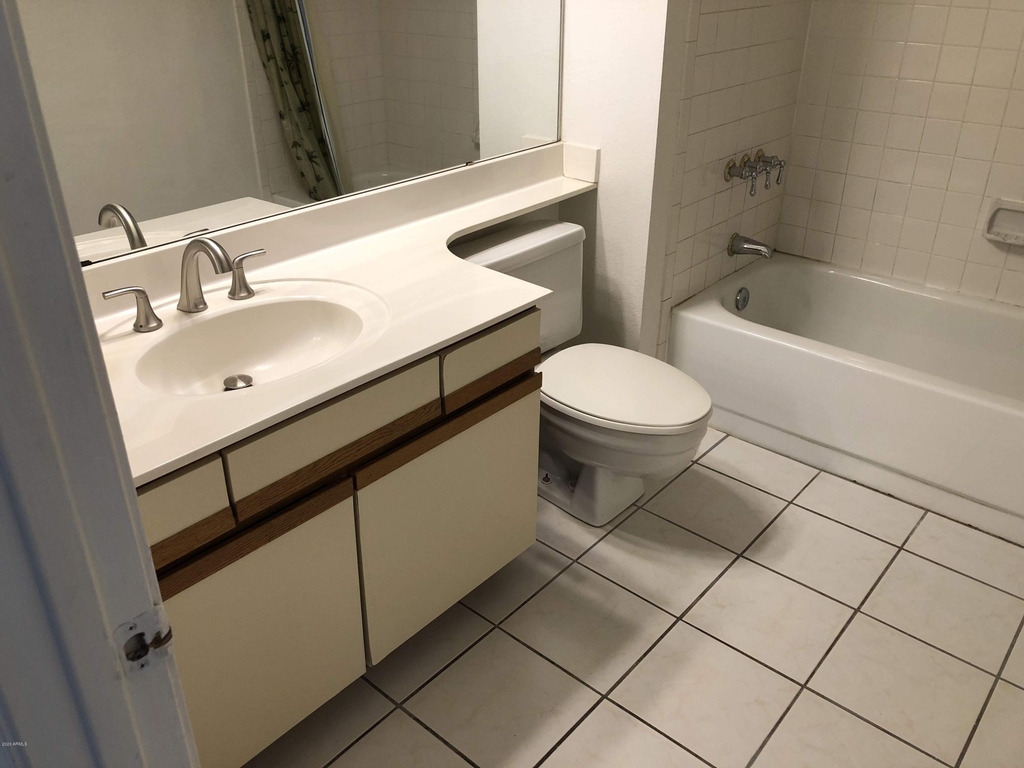 16226 S 37th Way - Photo 32