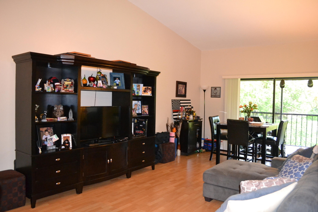 3149 Millwood Terrace - Photo 5