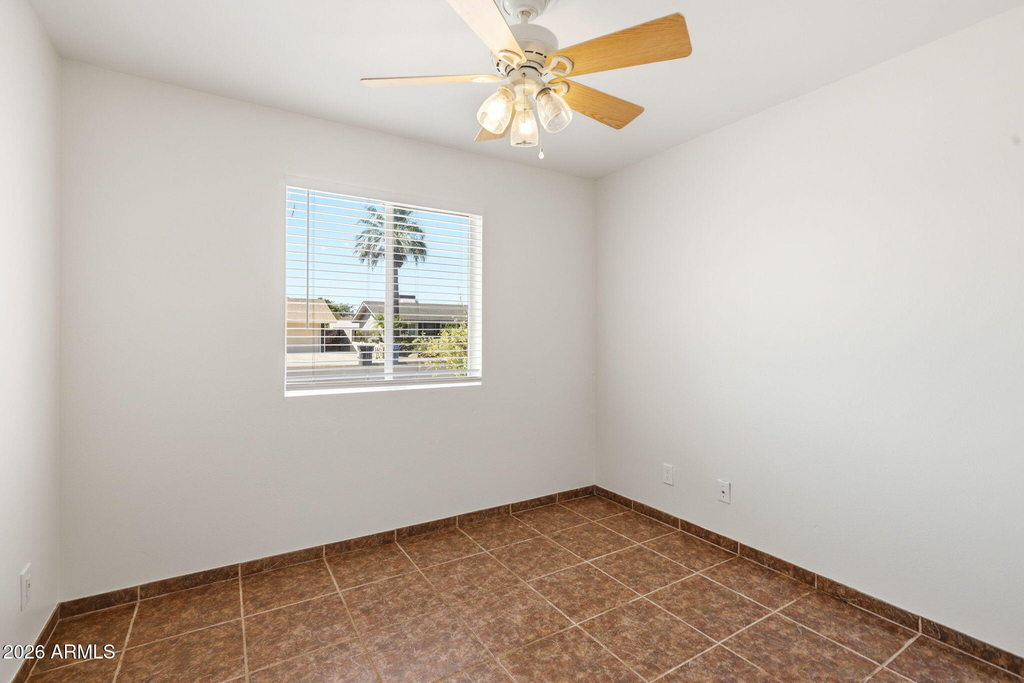 250 E Park Avenue - Photo 15