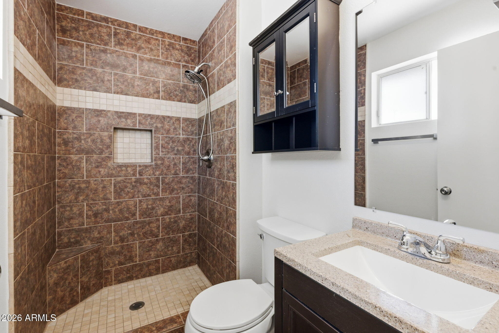 250 E Park Avenue - Photo 23